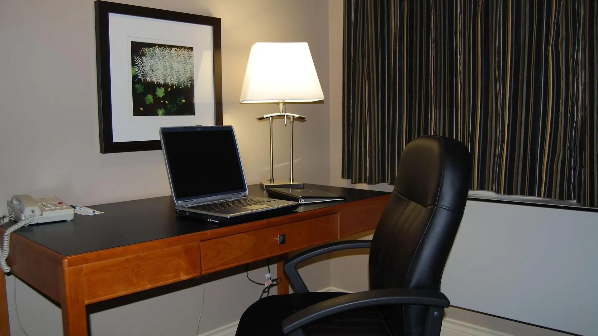 ***  Quality Inn West Edmonton Canada