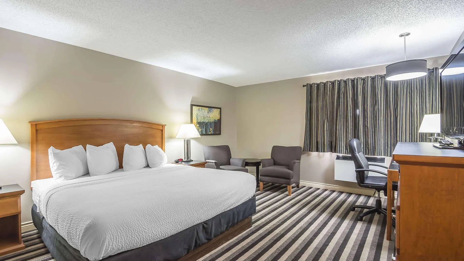 ***  Quality Inn West Edmonton Canada