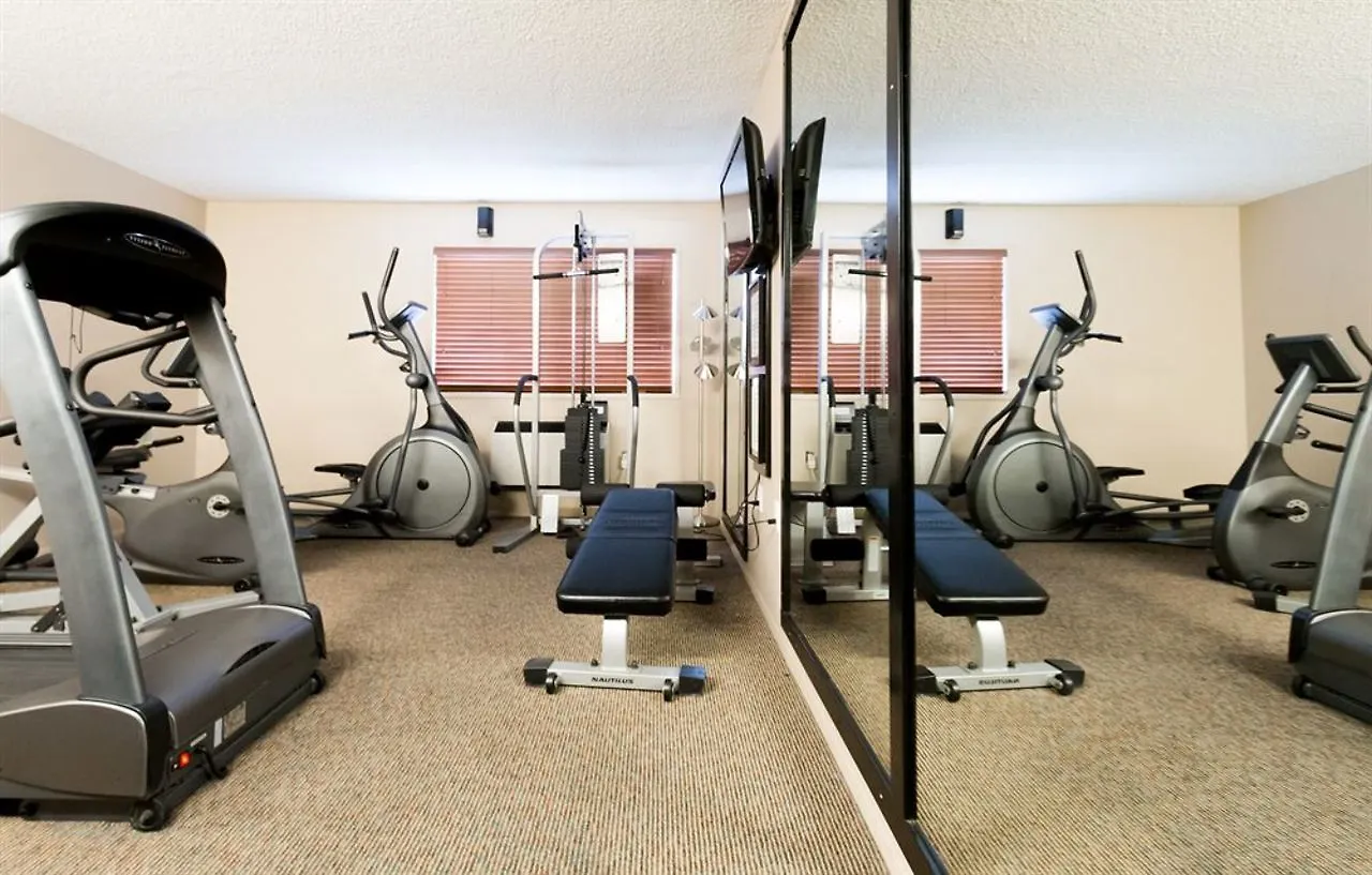 Quality Inn West Edmonton 3*,